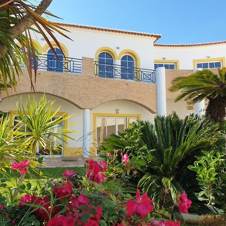 Club House Cvl 호텔 Senhora da Luz 외부 사진
