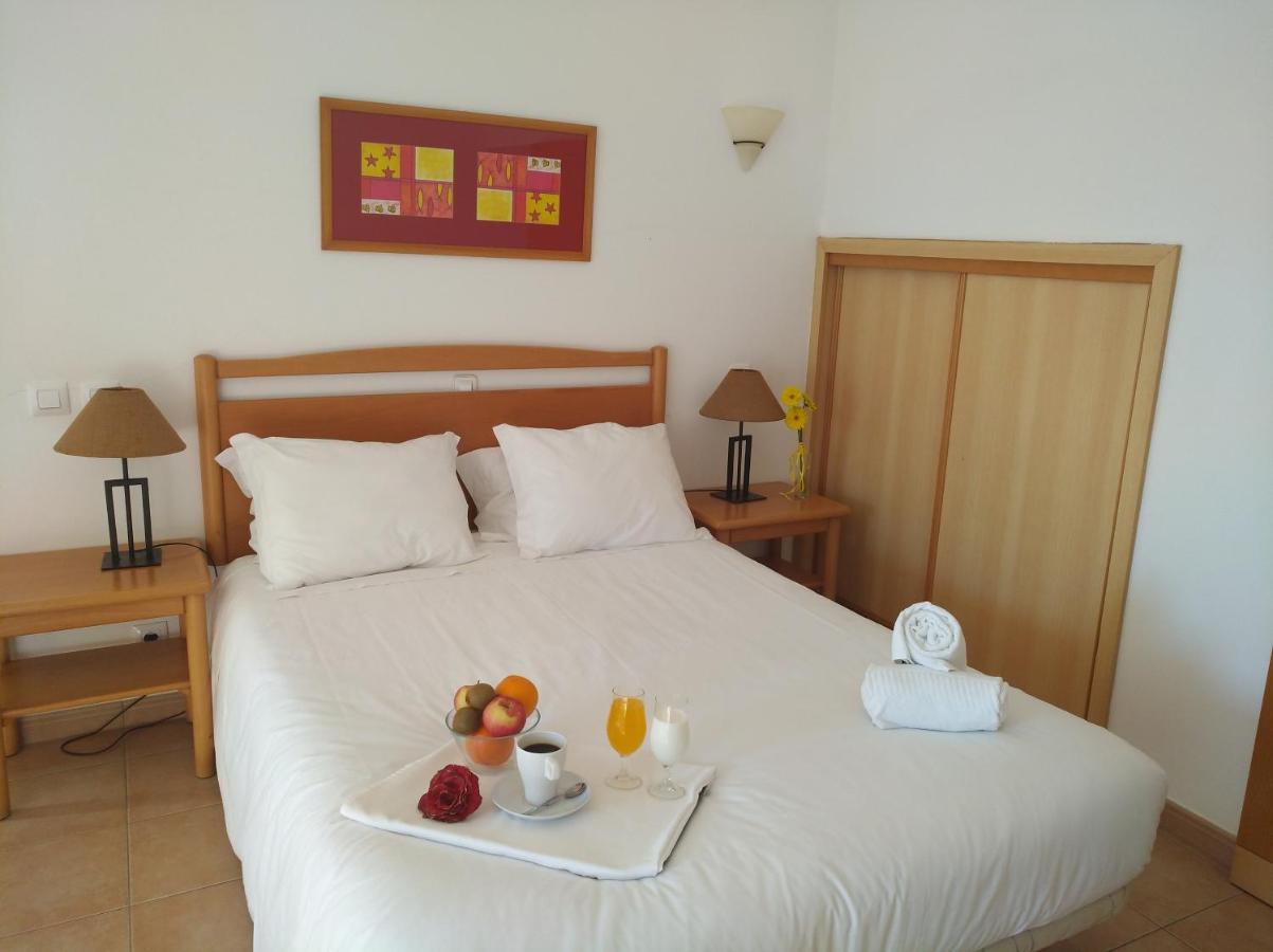 Club House Cvl 호텔 Senhora da Luz 외부 사진