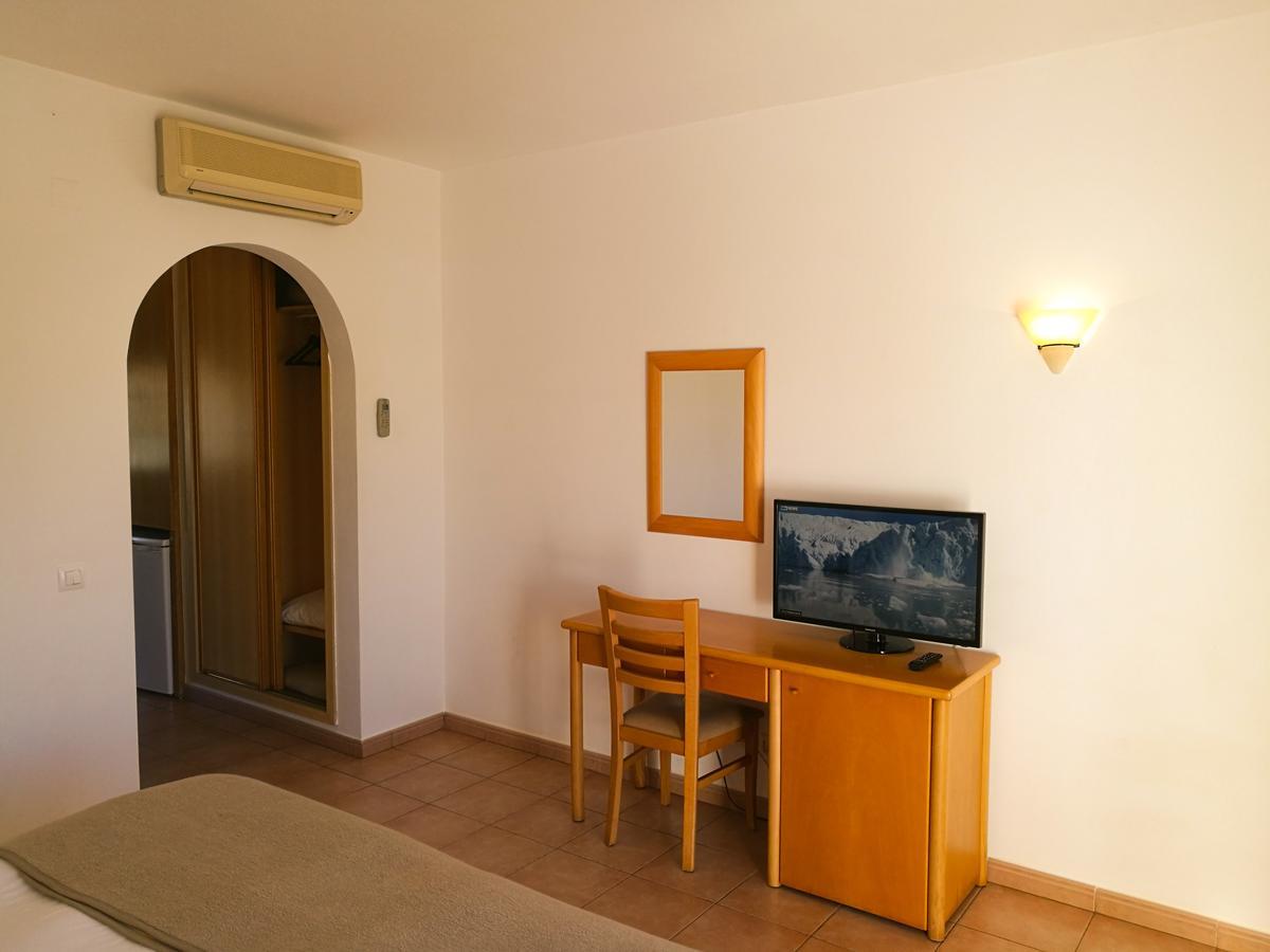 Club House Cvl 호텔 Senhora da Luz 외부 사진
