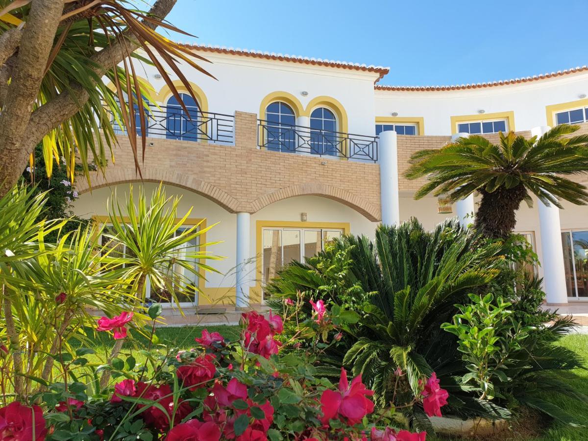 Club House Cvl 호텔 Senhora da Luz 외부 사진