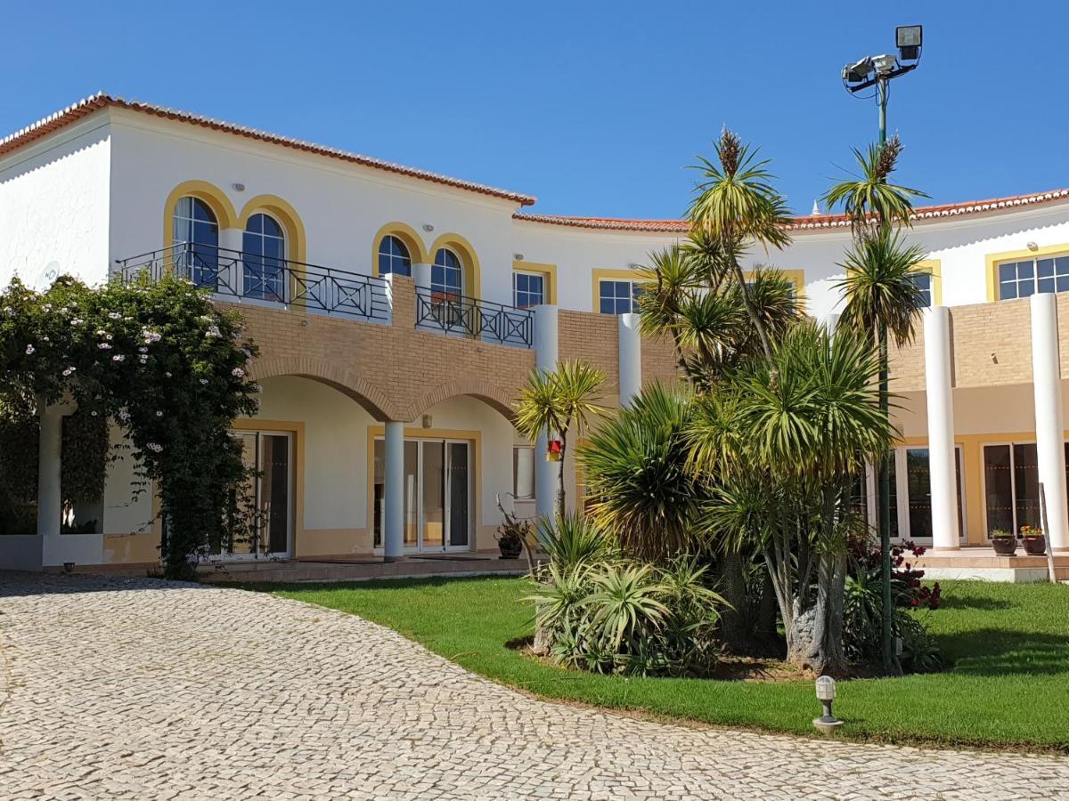 Club House Cvl 호텔 Senhora da Luz 외부 사진