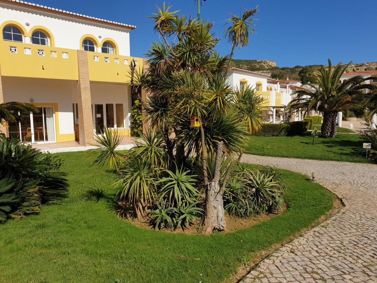 Club House Cvl 호텔 Senhora da Luz 외부 사진