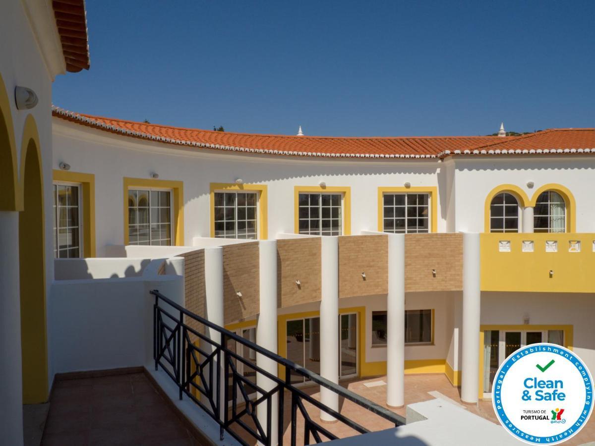Club House Cvl 호텔 Senhora da Luz 외부 사진