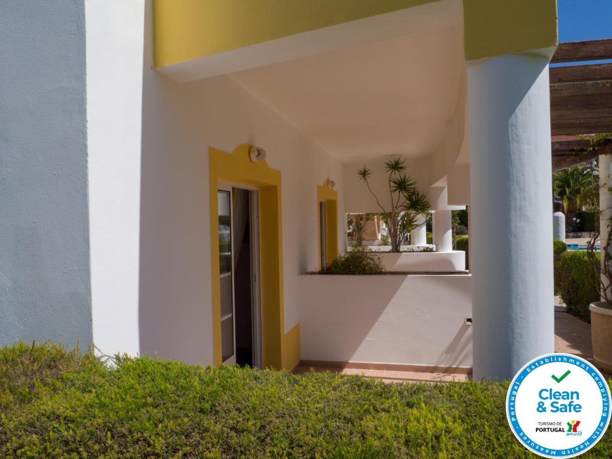 Club House Cvl 호텔 Senhora da Luz 외부 사진