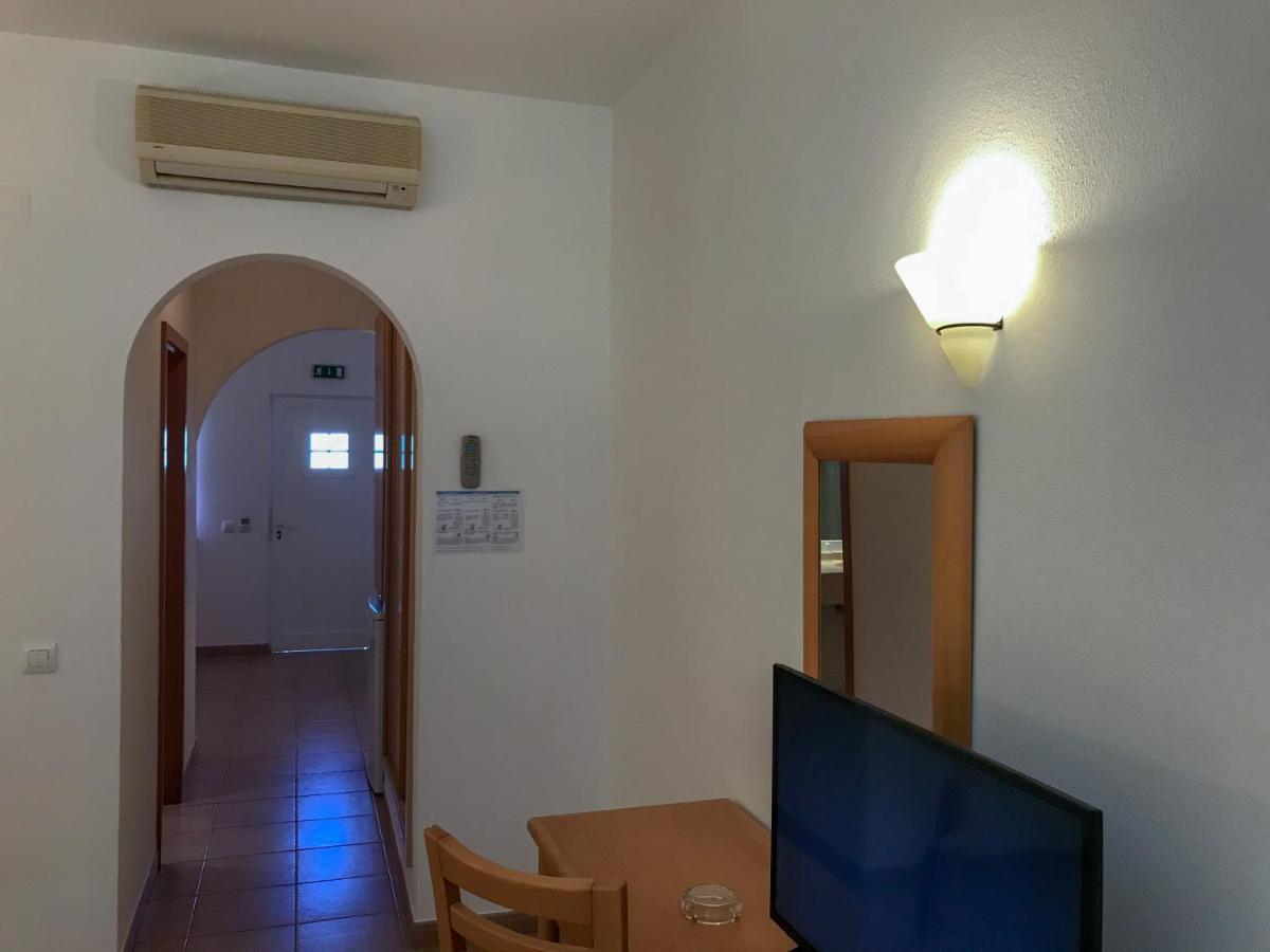 Club House Cvl 호텔 Senhora da Luz 외부 사진
